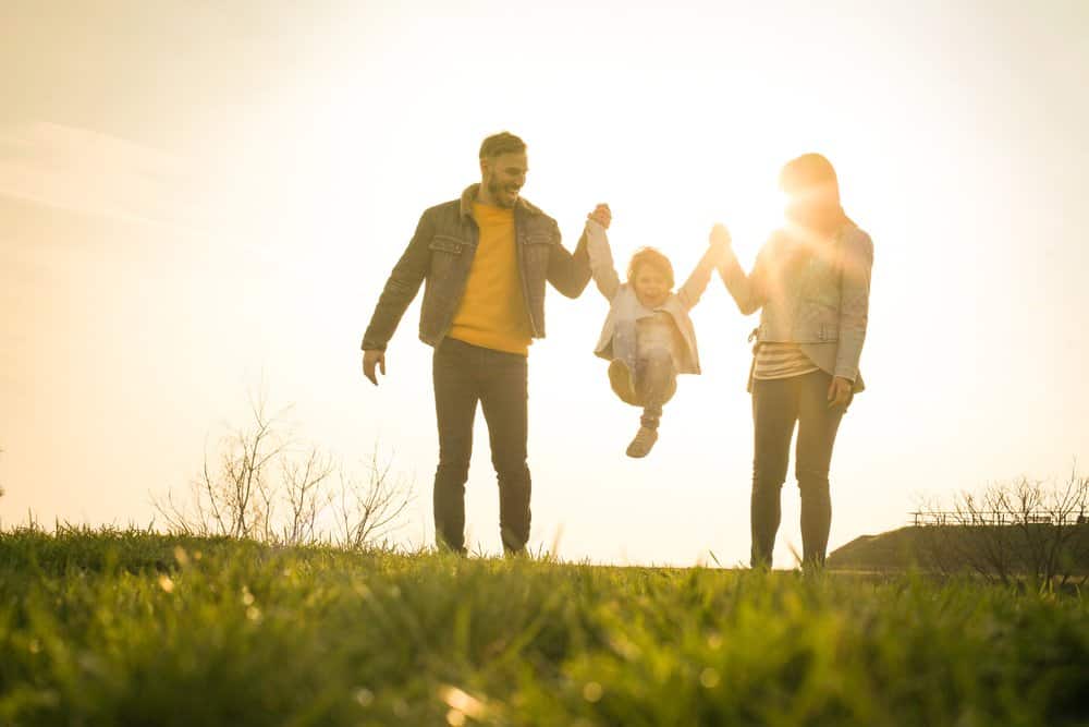 Building Parenting Confidence: Nurturing Strong Family Bonds